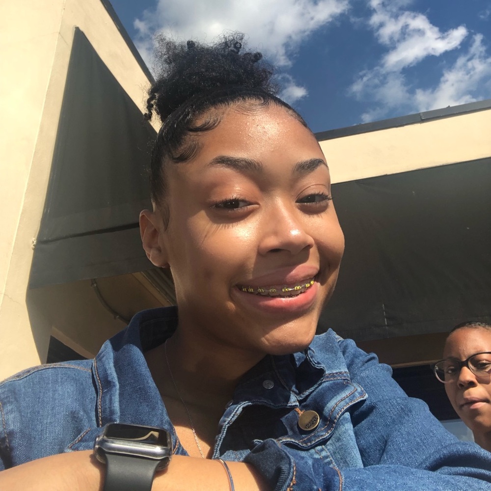 Meet your Posher, Jaida